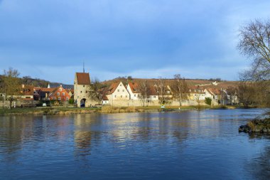 Segnitz Nehri ana yansıma ile