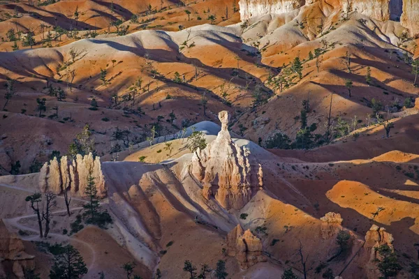 Bryce Canyon au lever du soleil — Photo