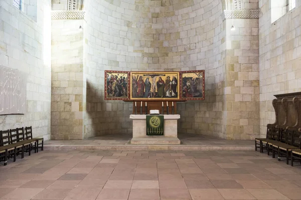 Vista para o famoso altar de 3 asas no Stiftskirche em Quedlinbu — Fotografia de Stock