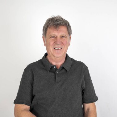 pozitif seyir olgun adam portresi 