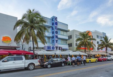 Okyanus gece manzaraya Miami'de sürücü
