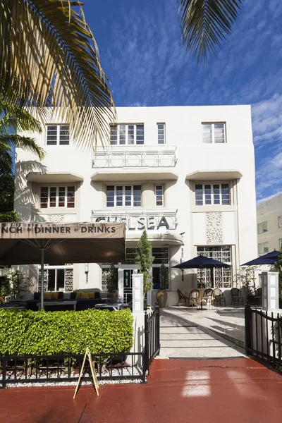 Ancien hôtel Chelsea vintage à Miami Beach dans un style art déco — Photo