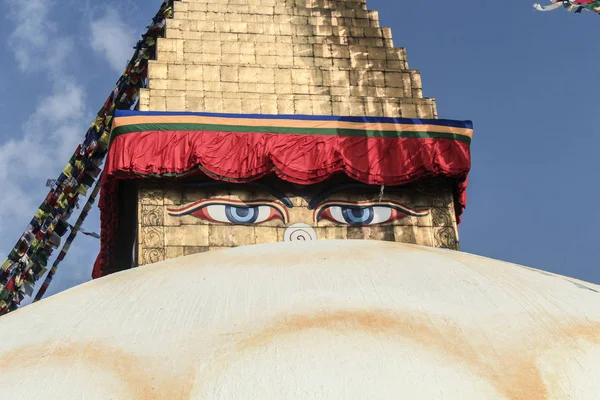 Tibet Boudhanath Stupa Bayraklarda — Stok fotoğraf