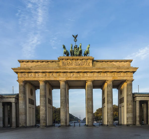 Puerta de Brandeburgo (Brandenburger Tor) en Berlín — Foto de Stock