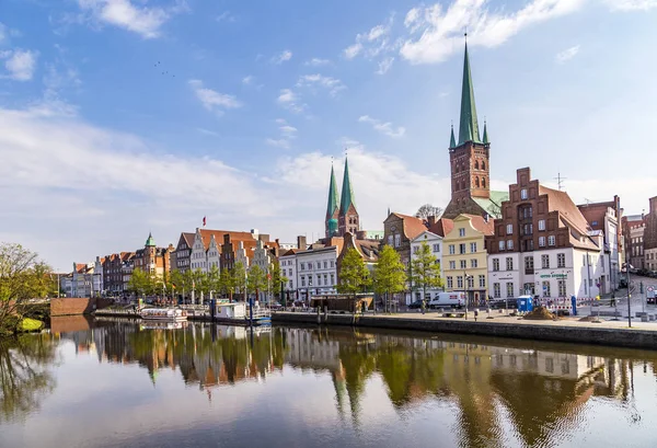 Scenic view to skyline of Luebeck at river Trave — Stock Photo, Image