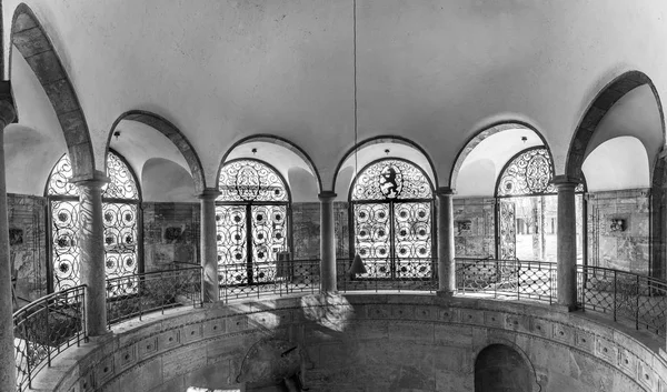 Salle de pompage avec l'eau thermale saine à Bad Nauheim — Photo