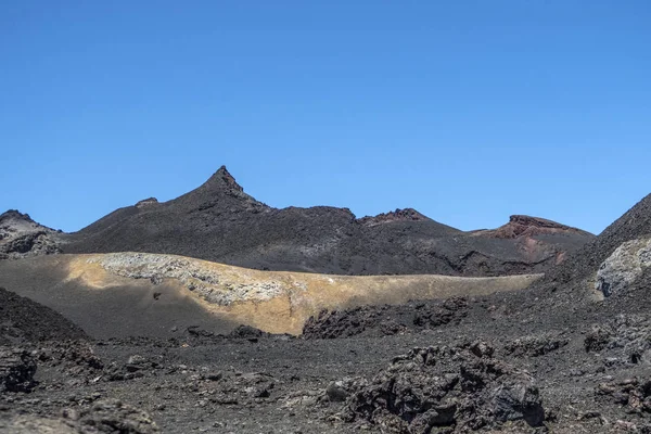 Wulkaniczny krajobraz w Sierra Negra na wyspach Galapagos w E — Zdjęcie stockowe