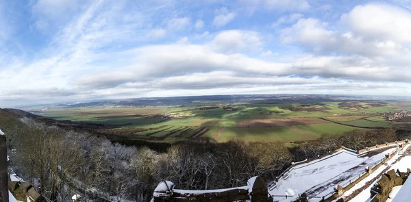 Θέα από το tio μνημείο Kyffhaeuser στην κοιλάδα και την αγροτική περιοχή στην — Φωτογραφία Αρχείου