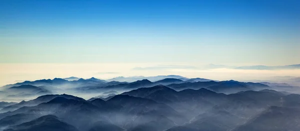 Aérea de cume de montanha od Los Angeles vale — Fotografia de Stock