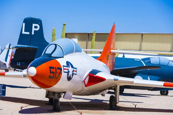 Vliegtuigen in Pima Lucht- en ruimtevaartmuseum — Stockfoto