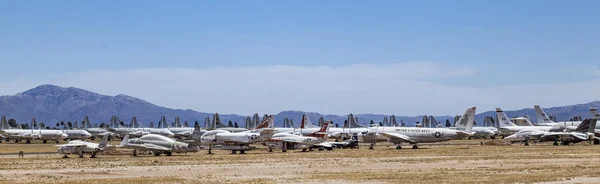 Девіс Monthan Air Force Base Amarg boneyard в Тусон, Арізоні — стокове фото