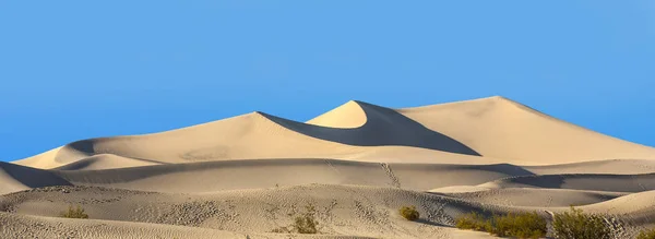 Paisagem do deserto no vale da morte sem pessoas — Fotografia de Stock