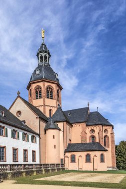 ünlü benedictine cloister Seligenstadt, Almanya