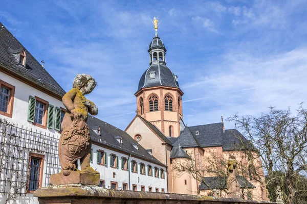 Beroemde benedictijner klooster in Seligenstadt, Duitsland — Stockfoto