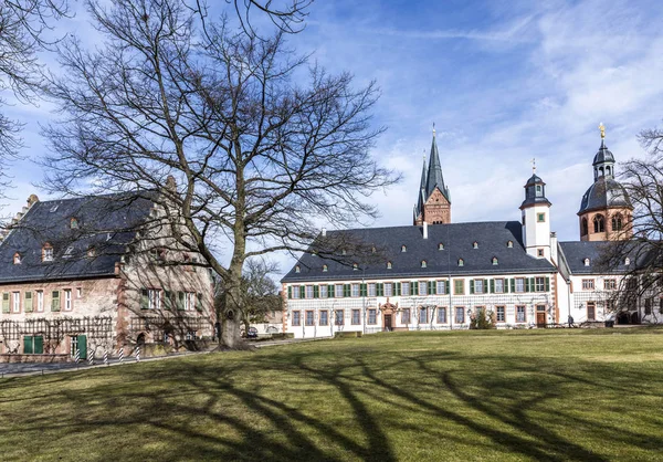 在 Seligenstadt，德国著名的本笃会修道院 — 图库照片