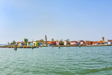 Burano, küçük bir renkli ada manzarası