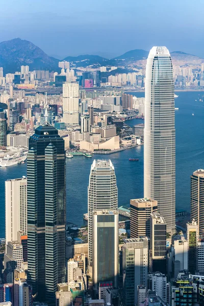 The International Finance Centre with city skyline in Victoria, — Stock Photo, Image