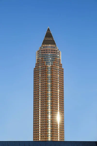 Messeturm Trade Fair Tower ve Frankfurtu — Stock fotografie