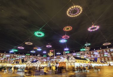  Madrid'da plaza de Belediye Başkanı Noel zamanda gecenin Il ile