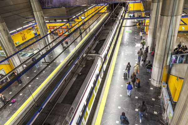 Metro em Madrid — Fotografia de Stock