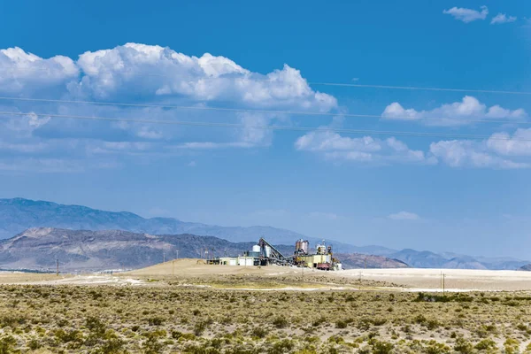 Velha fábrica de bórax no deserto perto do vale da morte Junção — Fotografia de Stock