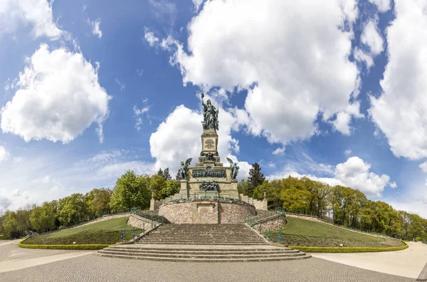Niederwald manzara p bulunan Niederwalddenkmal anıt — Stok fotoğraf