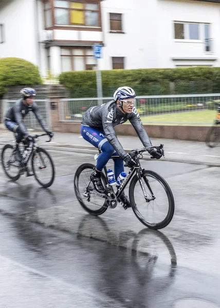 Racing cyclists at the race Rund um den Finanzplatz Frankfurt — Stock Photo, Image