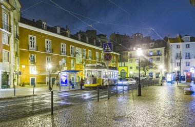 Lizbon gece, Caddesi, teleferik ve histor eski evleri