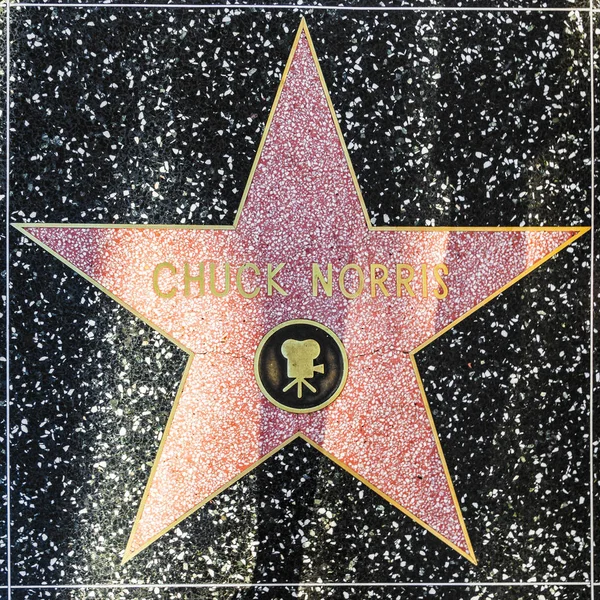 Chuck norris star auf dem hollywood walk of fame — Stockfoto