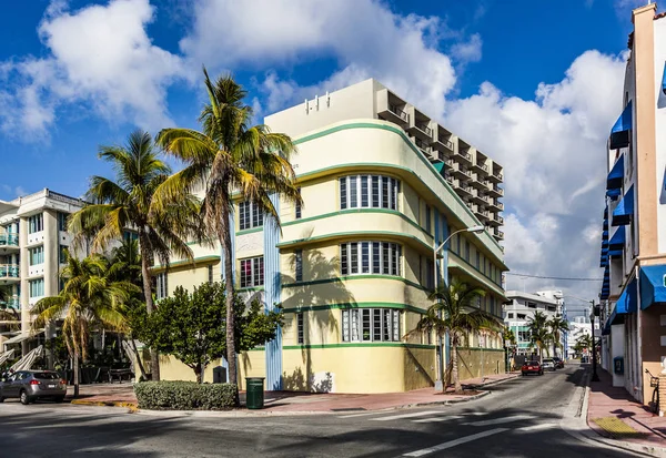 Belles maisons de style Art déco dans le sud de Miami — Photo