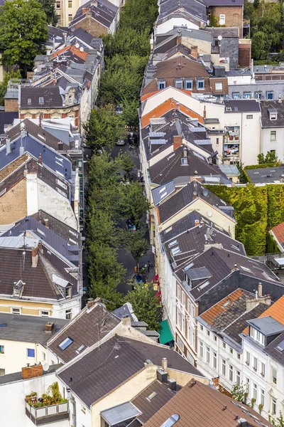 Luchtfoto van typische straat in Bonn, de voormalige hoofdstad van Duitsland — Stockfoto