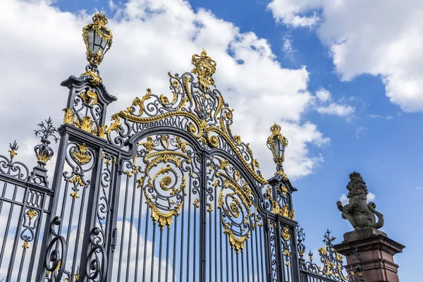 Gate of castle Phillipsruhe in Hanau — Stock Photo, Image