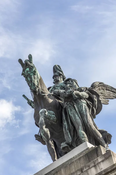 Statue équestre de l'empereur allemand Guillaume Ier dans le coin allemand i — Photo