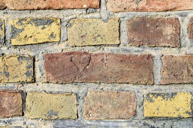 Harmonik desen duvar yapısı