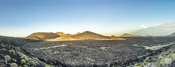 Paesaggio vulcanico a Lanzarote, Parco nazionale di Timanfaya — Foto Stock