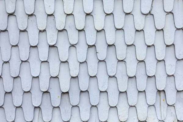Geflecht aus grauen alten Holzdachschindeln — Stockfoto