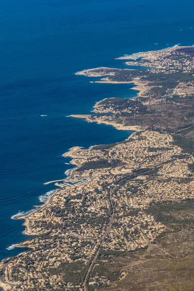 Le Rouet taşımak, Akdeniz kıyı şeridi — Stok fotoğraf