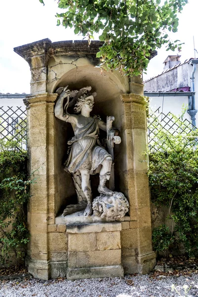 eski heykeller Aix en provence joseph sn Türbesi