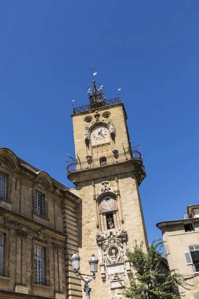 Słynnej wieży zegarowej w Aix en provence — Zdjęcie stockowe