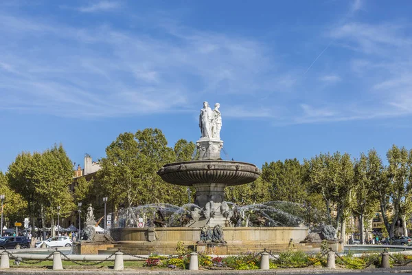 Fountain of de La Rotonde Aix en Provence — стокове фото