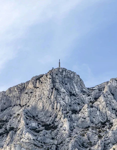 Mount sainte-victoire in the provence, the Cezanne mountain — Stock Photo, Image