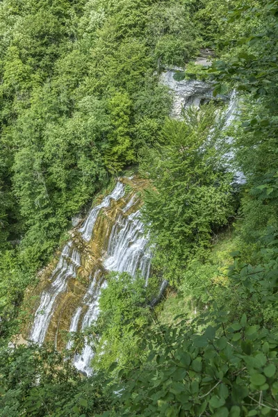 Wasserfälle der Ketzerei in der französischen Jura — Stockfoto