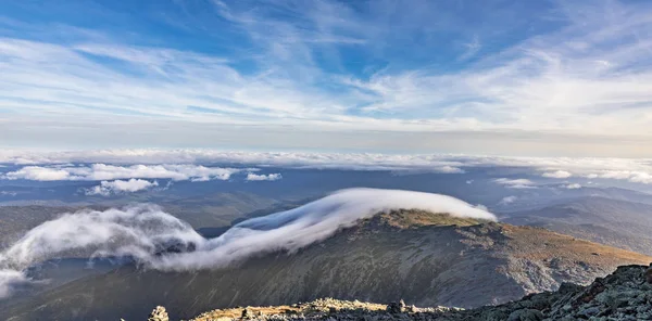 Vista de Mount Washington em New Hampshire para montanhas brancas w — Fotografia de Stock
