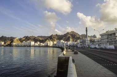 Mutrah Corniche insanlar olmadan erken sabah