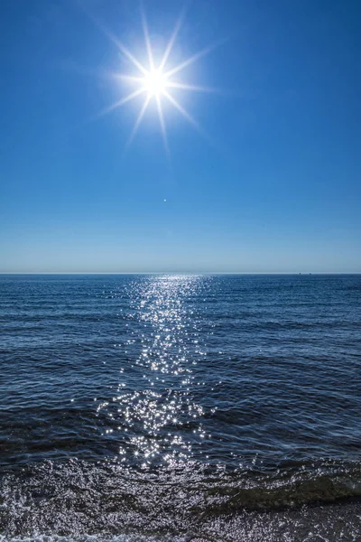 海でケープコッド太陽反射 — ストック写真