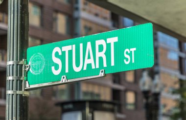 sokak tabelası Stuart Street Boston, Massachusetts