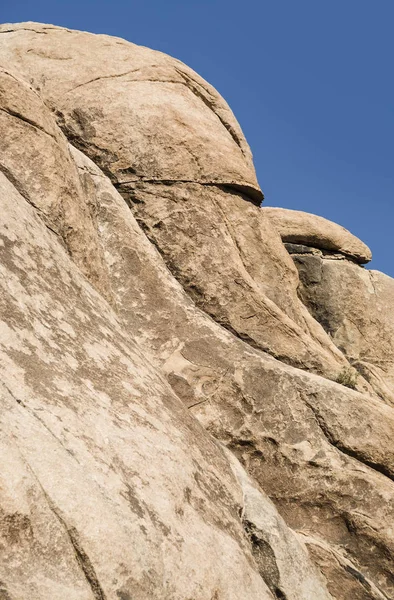 Rochers pittoresques dans le parc national Joshua Tree — Photo