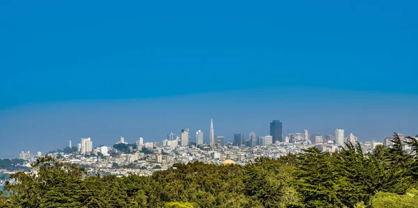 旧金山的天际线 — 图库照片