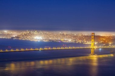 Ünlü San Francisco Golden Gate Köprüsü Geceleri