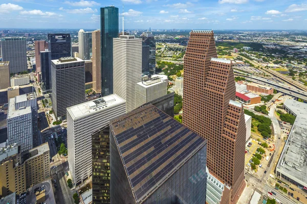 A modern épület a belvárosban Houston légi — Stock Fotó